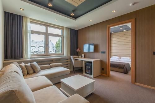 Grand Hotel & Spa
