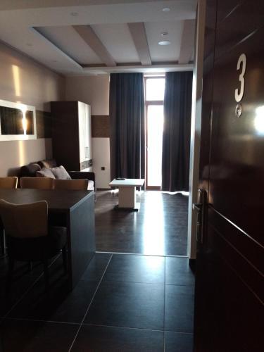 Apartment I-3