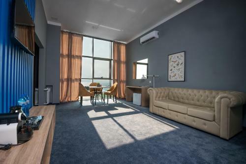 Beton Brut All Inclusive & Spa Hotel In Miracleon