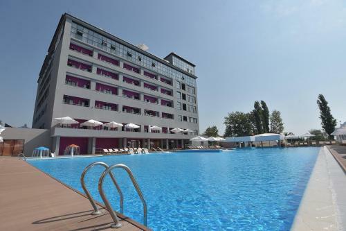 Beton Brut All Inclusive & Spa Hotel In Miracleon