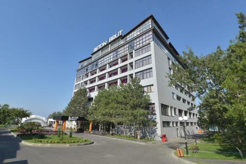 Beton Brut All Inclusive & Spa Hotel In Miracleon