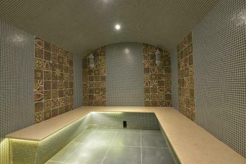 Beton Brut All Inclusive & Spa Hotel In Miracleon