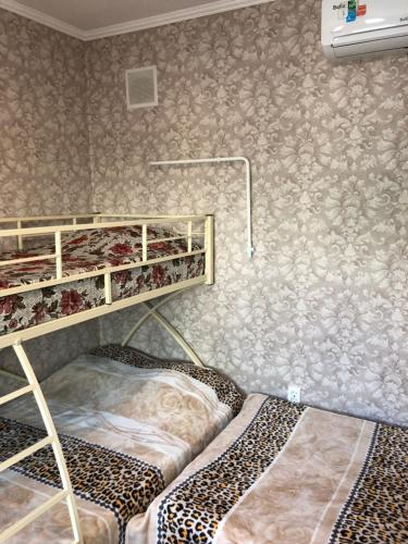Hostal Guest House On Samburova 279
