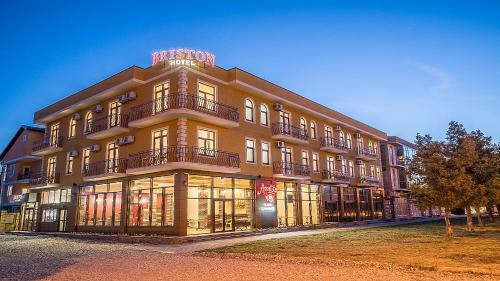 Hotel Briston