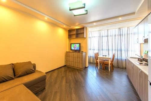 Apartment On Kirova 1
