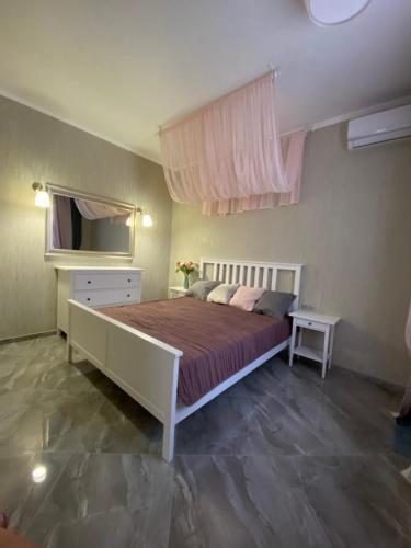 Apartment ? ????