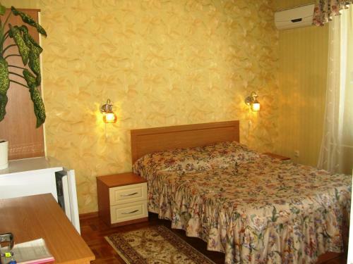 Yakor Hotel
