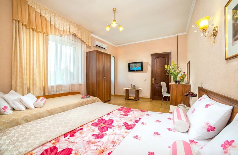 Hotel Milotel M+