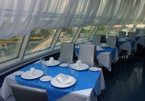 7 Nebo Hotel
