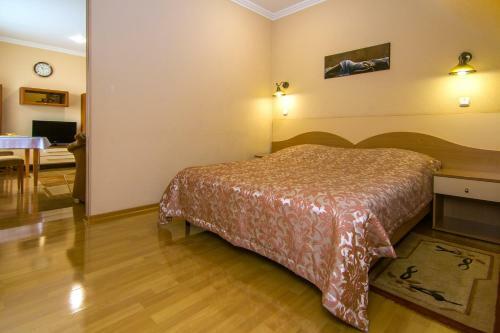 Nika Hotel