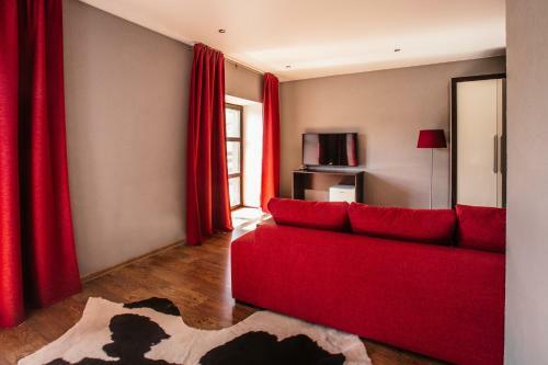 Alpika Hotel