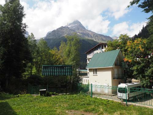 Hotel Zvezdniy