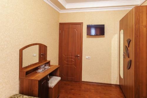 Kristall Hotel