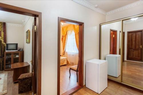 Kristall Hotel