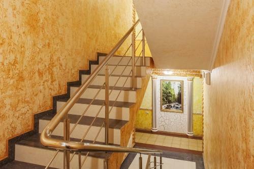 Kristall Hotel