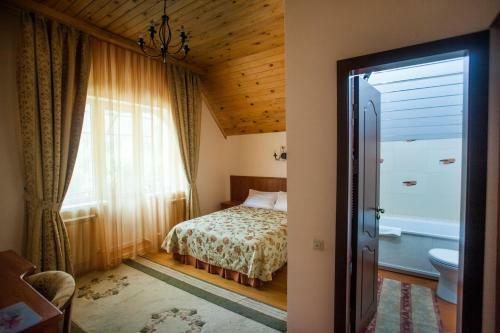 Hostal Hotel Kapriz