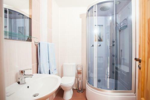 Hostal Hotel Kapriz