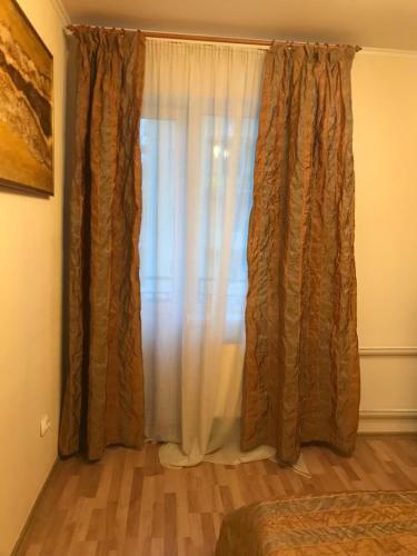 Apartment On Alanskaya 12