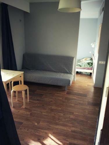 Rider's Dom Euro Aparts With Hammam