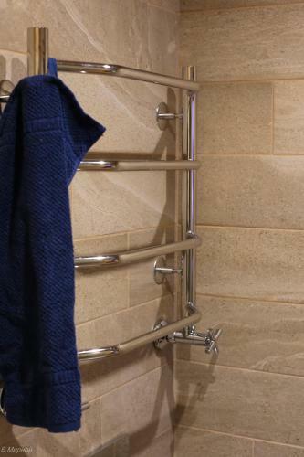 Rider's Dom Euro Aparts With Hammam