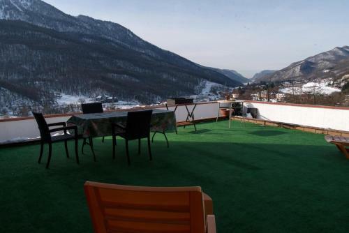 Weekend H520 Hostel