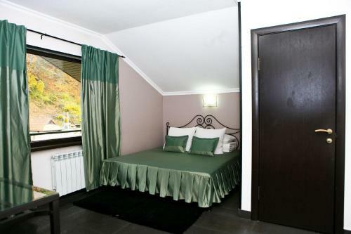 Hostal Guest House On Beryozovaya 72