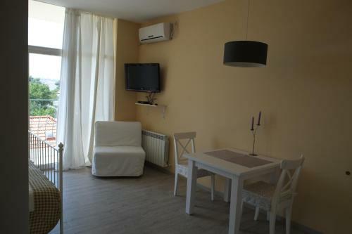 Vinchi Apartments