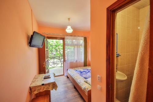Hostal Guest House On Novorossiyskaya