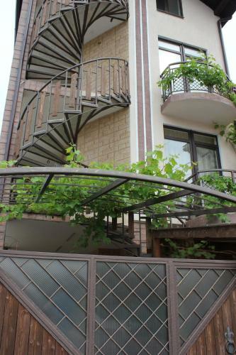 Hostal Mone Guest House