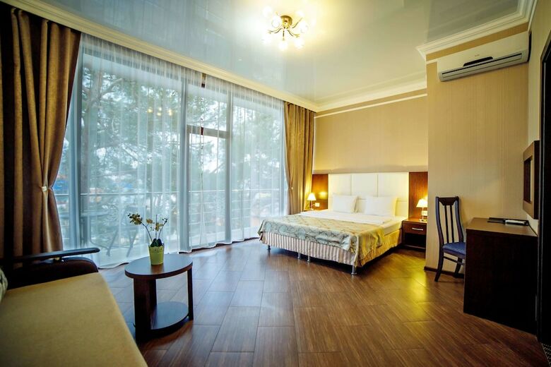 Hostal Hotel Mari