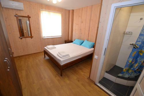 Hostal Guest House U Morya