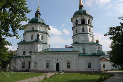Dmitrovka Apartment On 5-y Armii