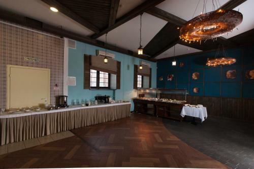 Amaks Central Hotel