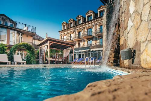 Marinus Hotel
