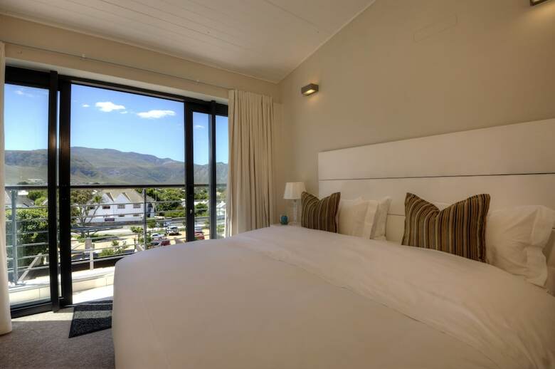 The Whale Coast Hotel