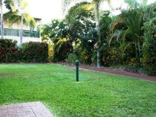 Hotel Cable Beachside Villas