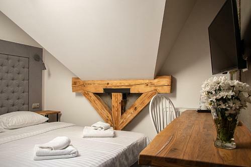 Honey Bridge Hotel