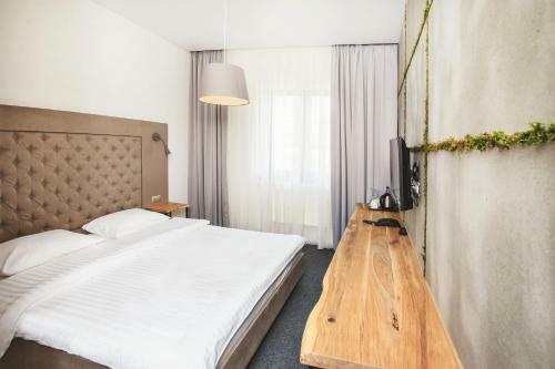 Honey Bridge Hotel
