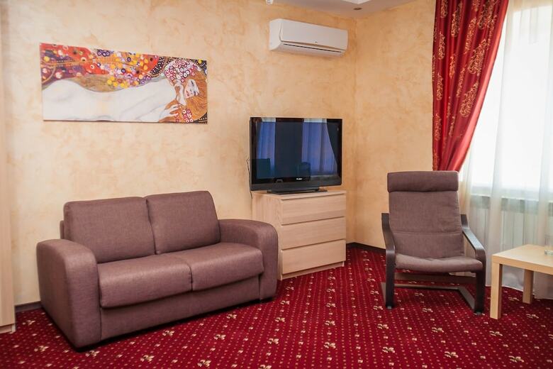 Royal Castle Hotel