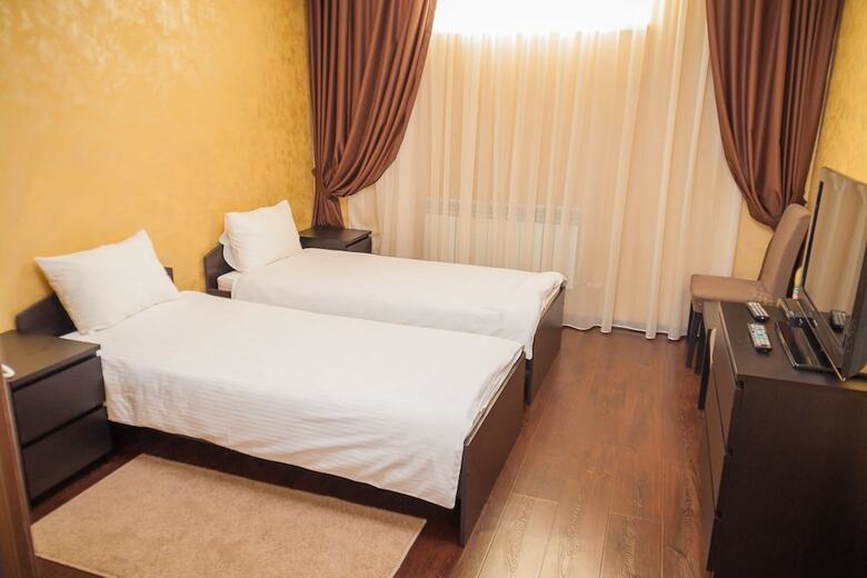 Royal Castle Hotel