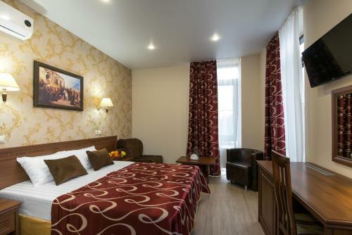 Suvorov Hotel
