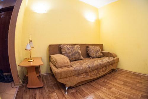 Apartment On Parizhskoy Kommuny 1