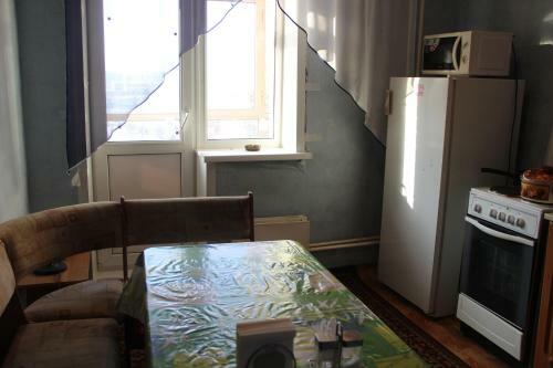 Apartment On Aviatorov 44