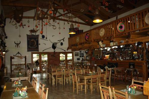 Hostal Steak Restaurant Penzion Country Saloon
