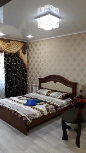 Apartment On Prospekt Vyacheslava Klykova 78