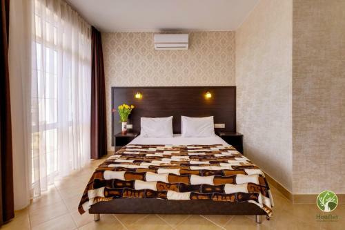 Hostal Hotel Laura