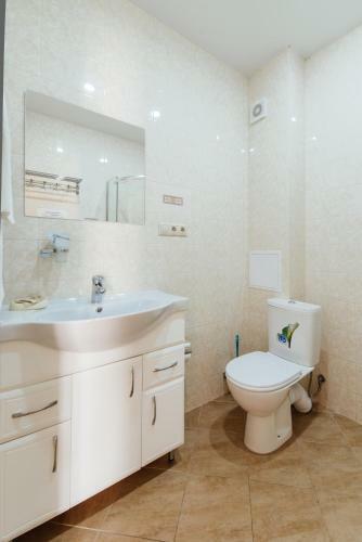 Hostal Hotel Laura