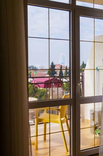 Hostal Hotel Laura