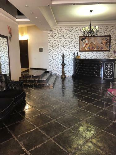 Hotel Kavkaz