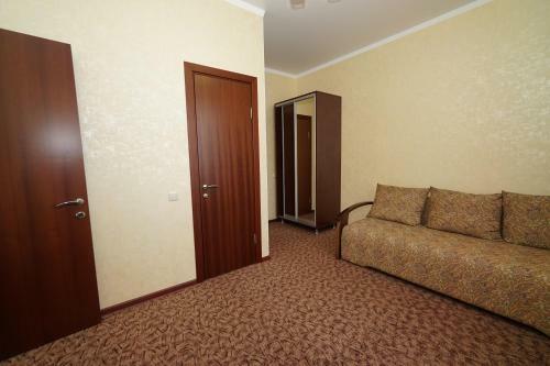 Hostal Zarya Guest House